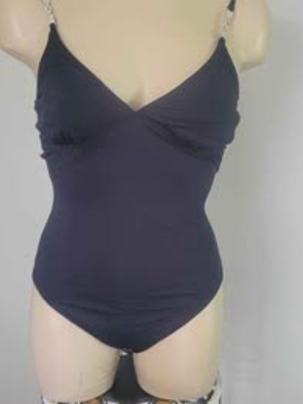 Anne Cole one piece swimsuit Bathing suit Black rhinestone trim size 8
